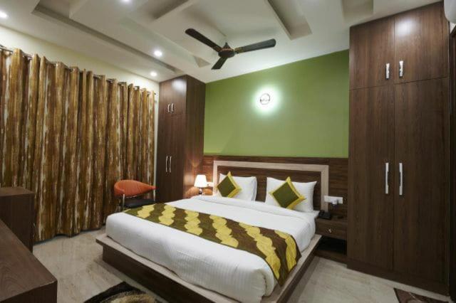 Kartikay Hotel Hisar Exterior photo