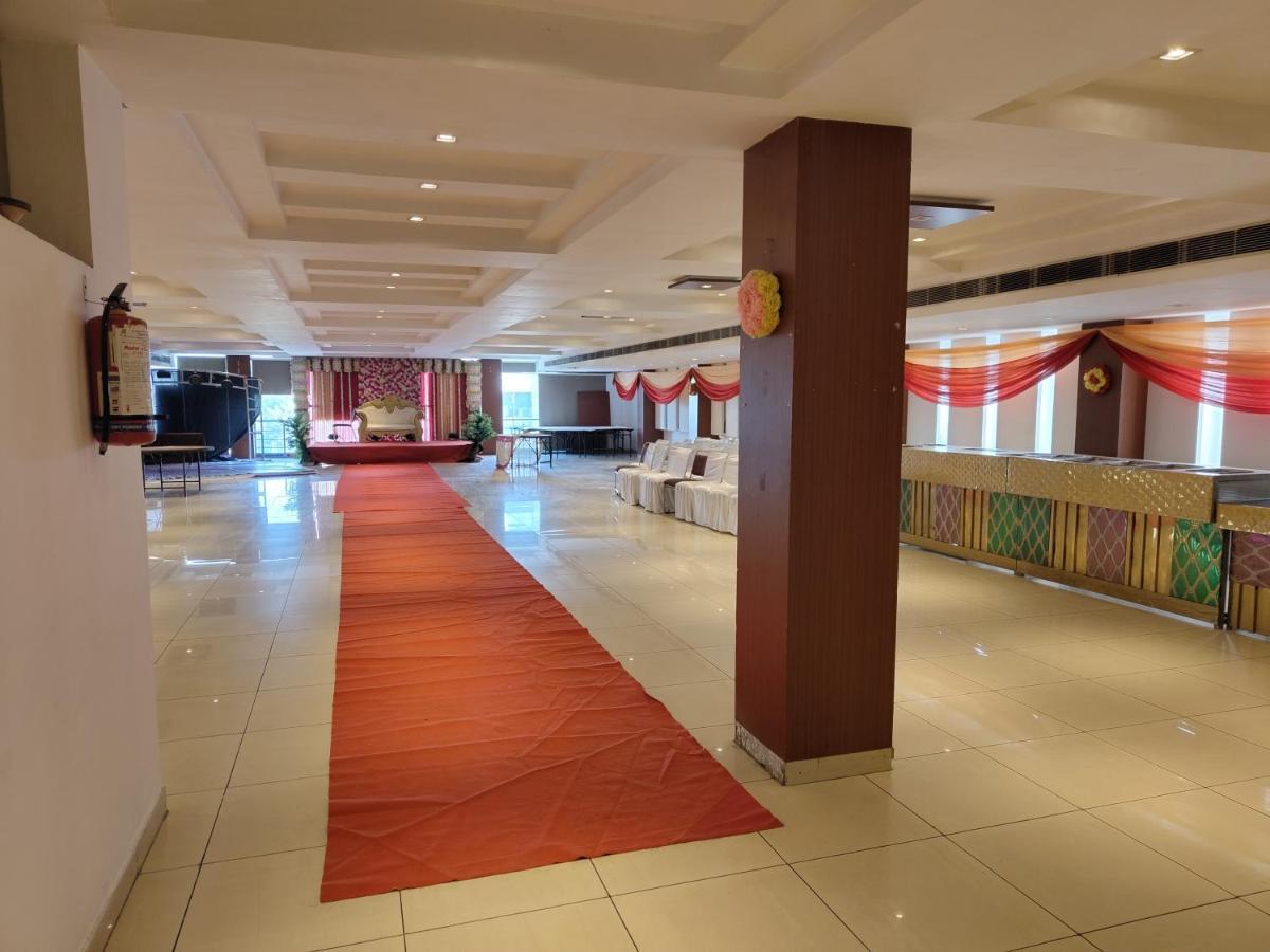 Kartikay Hotel Hisar Exterior photo
