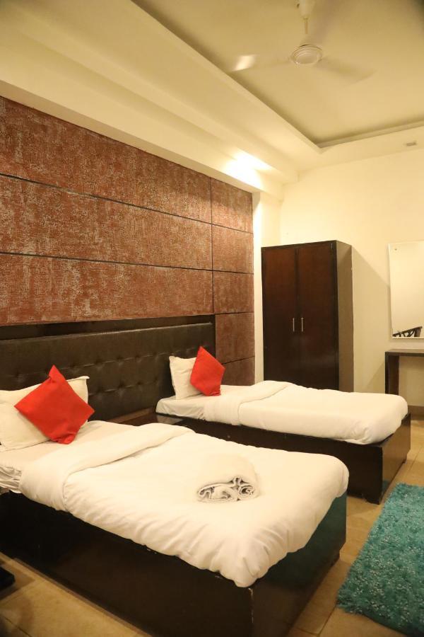 Kartikay Hotel Hisar Exterior photo